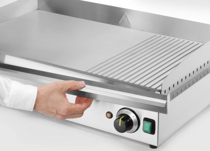Mřížka 1/3 žebrovaná, HENDI, Kitchen Line, 230V/3500W, 697x474x(H)241mm