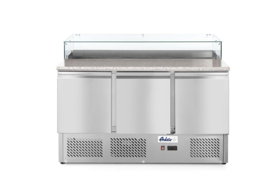 Třídveřový chladicí stůl se skleněným nástavcem a žulovou deskou, Arktic, 254L, 230V/310W, 700x1365x(H)1120mm Třídveřový chladicí stůl se skleněným nástavcem a žulovou deskou, Arktic, 254L, 230V/310W, 700x1365x(H)1120mm
