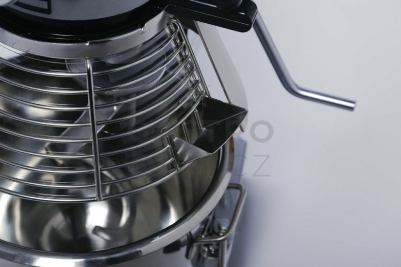 Univerzální kuchyňský robot SPAR SP-200