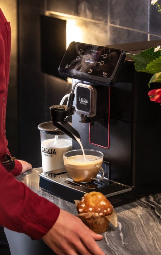 Automatický kávovar Gaggia Magenta Milk