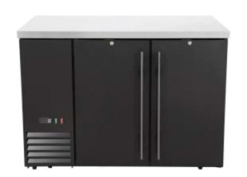 Chladicí barový pult, plné dveře, Arktic, 4 police, 283L, Černá, 230V/185W, 1217x631x(H)865mm Chladicí barový pult, plné dveře, Arktic, 4 police, 283L, Černá, 230V/185W, 1217x631x(H)865mm